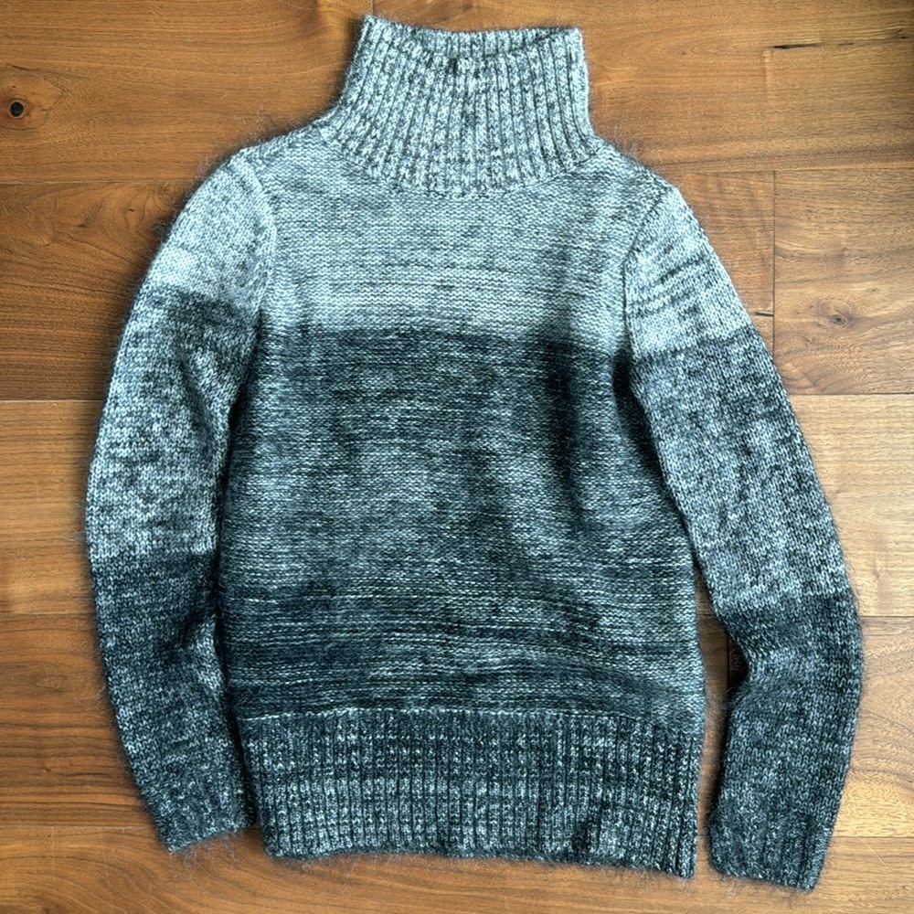 Rag & Bone / Wool + Silk Fuzzy Turtleneck / Xs Bl… - image 1
